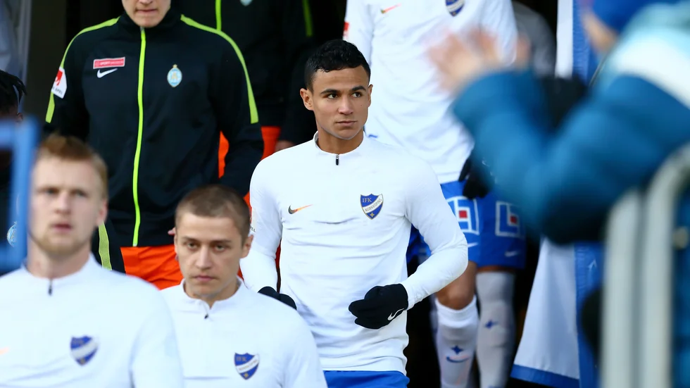 Ian Smith hoppas snart kunna komma igång med fotboll igen i allsvenskan.