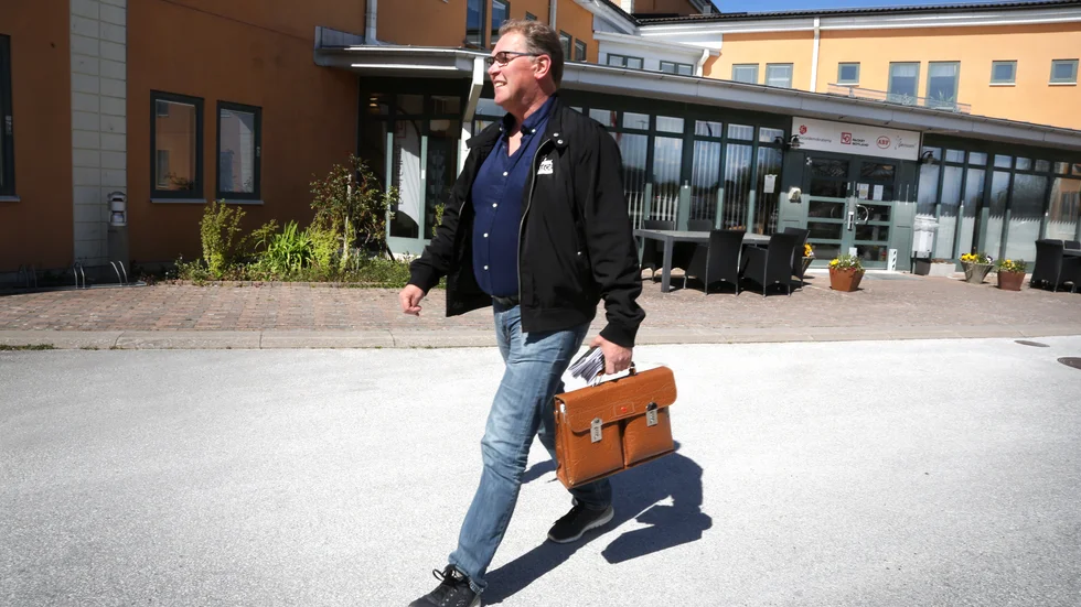 Mikael Nilsson räknar ett 60-tal uppsägningar inom IF Metall, men det finns ljusglimtar. Trots krisen finns det företag som går riktigt bra.