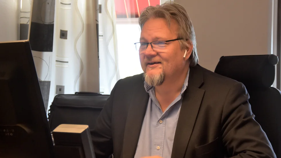 Tillväxtchefen Stefan Andersson oroas av beskedet om covidpass..
