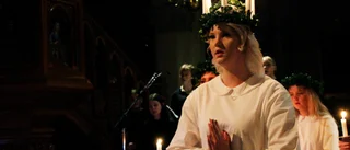 Stämningsfull luciakröning i Sankt Petri