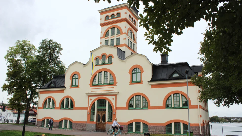 Det gamla varmbadhuset, som snart ska förvandlas till spa, står i centrum på lördag. På Arkivcentrum visas en utställning med gamla bilder och berättelser från när detta var just ett badhus.