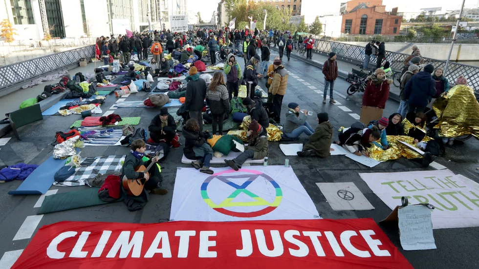 Aktivister från Extinction rebellion ockuperade under veckan en bro i centrala Berlin. 