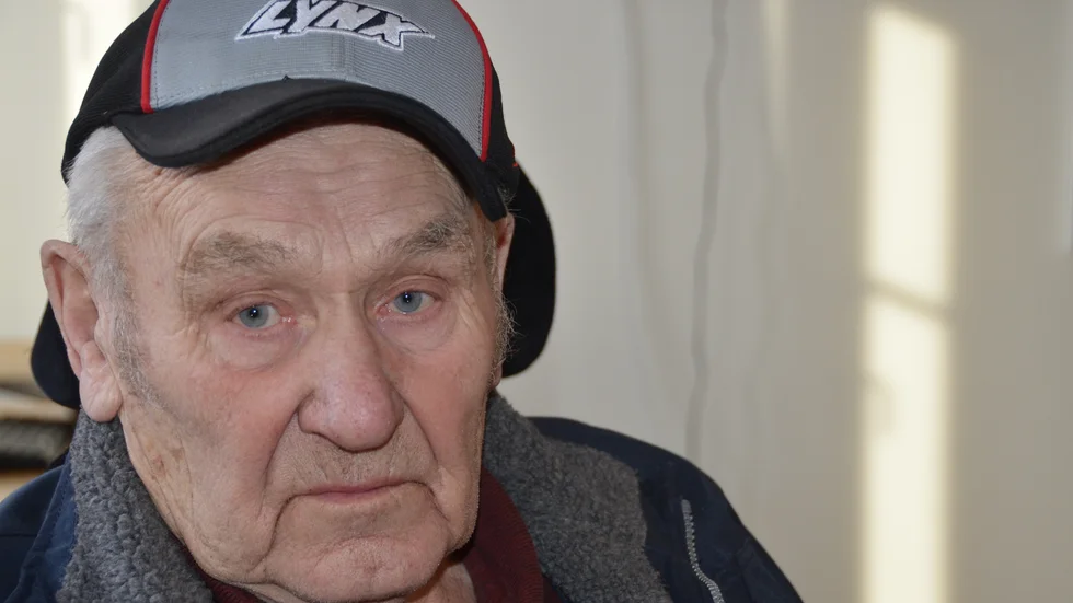 Ragnar Johansson betalade böterna trots att han är säker på att parkeringstillståndet fanns väl synligt i bilen.