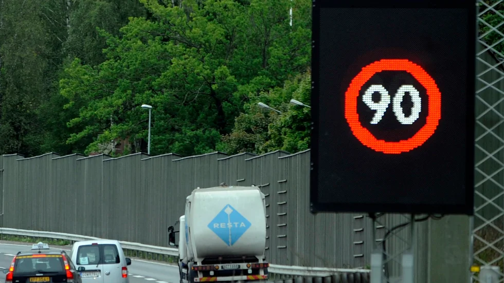 Region Sörmland uppskattar inte Trafikverkets förslag om sänkt hastighet. 