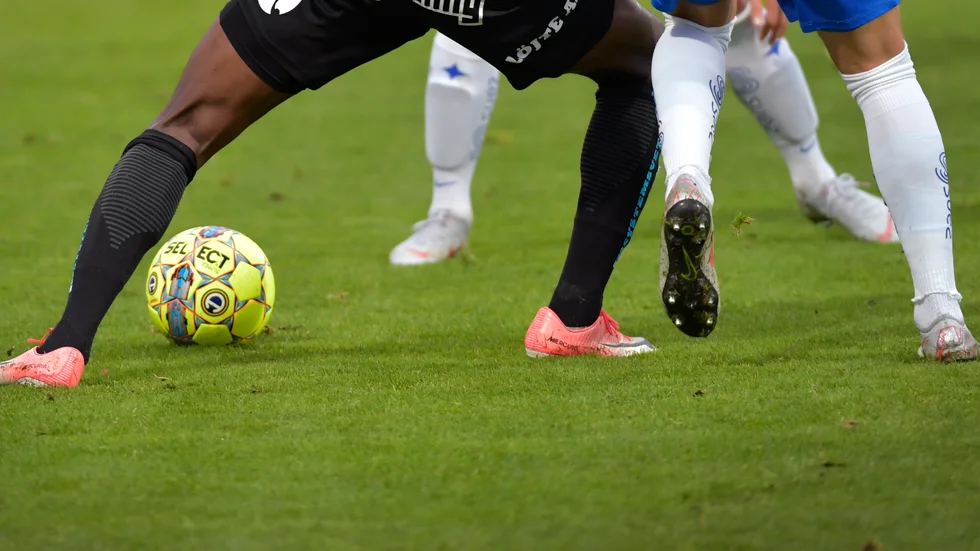 Vissa allsvenska lag har fortsatt spela träningsmatcher under coronakrisen. Sluta med det, uppmanar nu Folkhälsomyndigheten. Arkivbild.