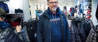 Anrika modekedjan går i graven