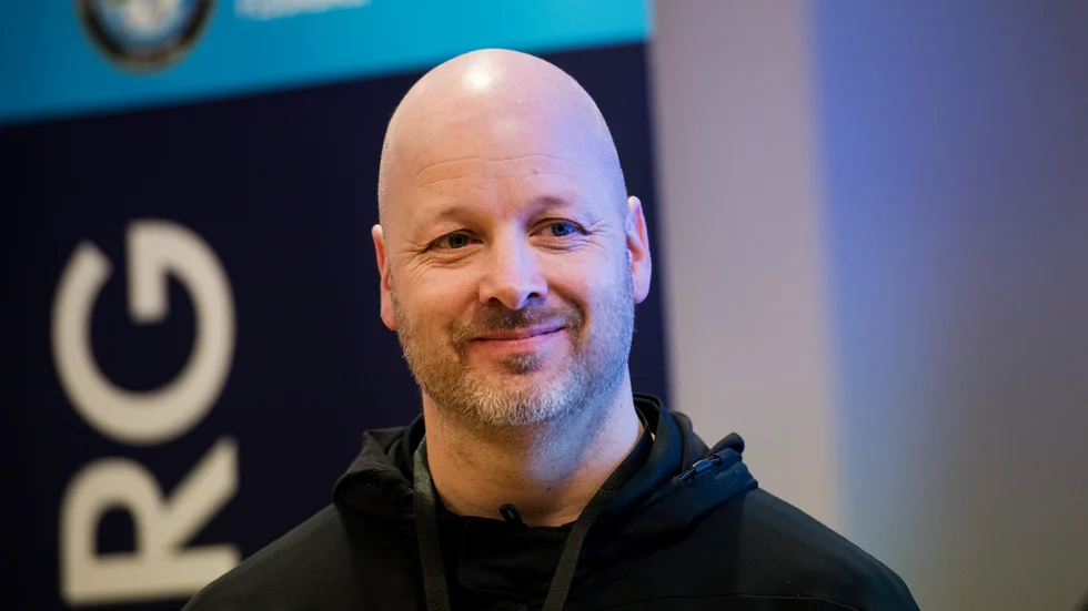 Magnus Jäderlund har tidigare tagit SM-silver med Storvreta. Nu blir han tränare i Rosersberg.