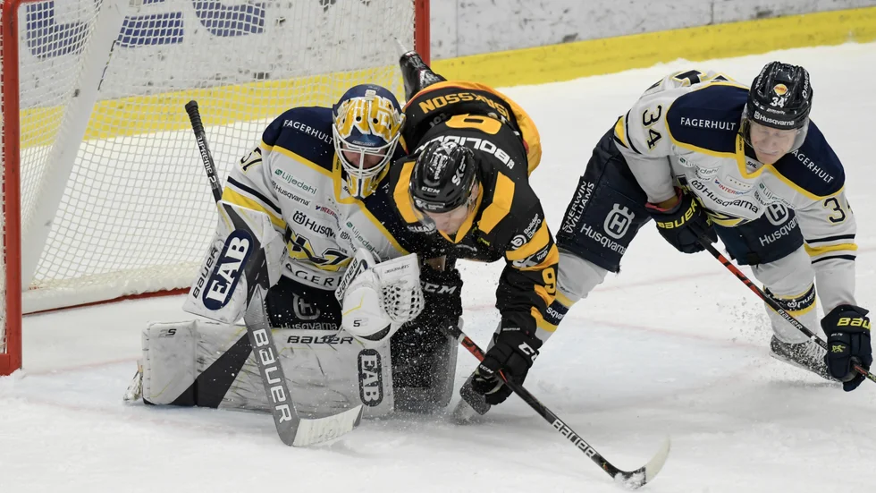 AIK föll tungt mot HV 71 hemma. Laget gjorde en mycket svag insats, en av säsongens svagaste. Det kommer bara två dagar efter säsongens bästa insats.