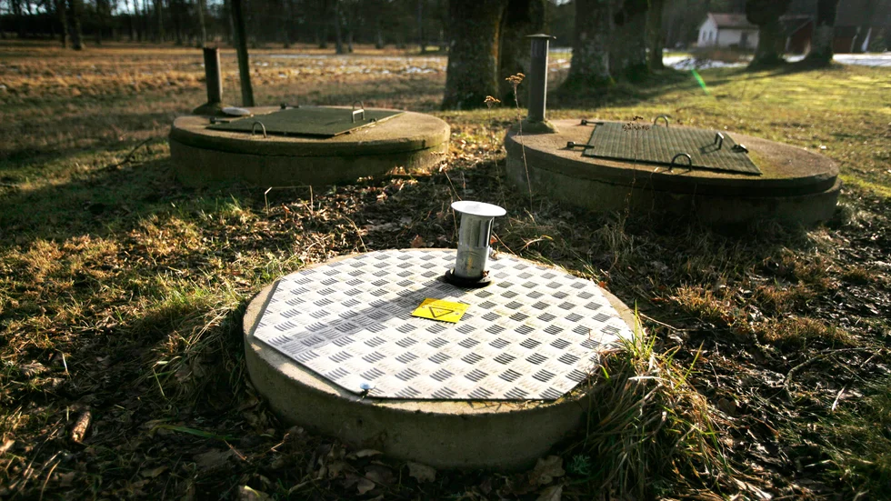 Kvinnans trekammarbrunn underkändes. Av ekonomiska skäl överklagade hon, men fick nej även i sista instans. Nu har på sig till 211231 att ordna problemet. (Arkivbild)