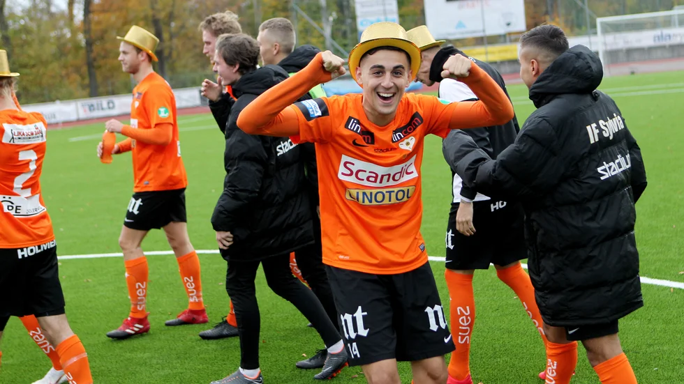 Marwan Baze slog in det avgörande 3-2-målet för Sylvia.