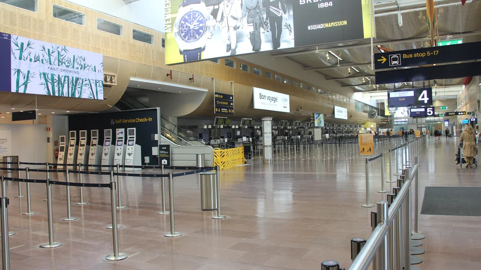 Här i mitten av terminal 5 kommer den nya säkerhetskontrollen att byggas. De enda två projekt som pausats är utbyggnaden av en ny pir och en ny bagagehantering.
