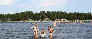 Många ville bada på sommarens varmaste dag
