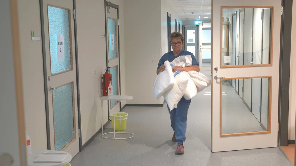 På kort tid har man gjort i ordning en semesterstängd lokal för att anpassa till brukare inom hemtjänsten med misstänkt eller konstaterad Covid 19-smitta.
