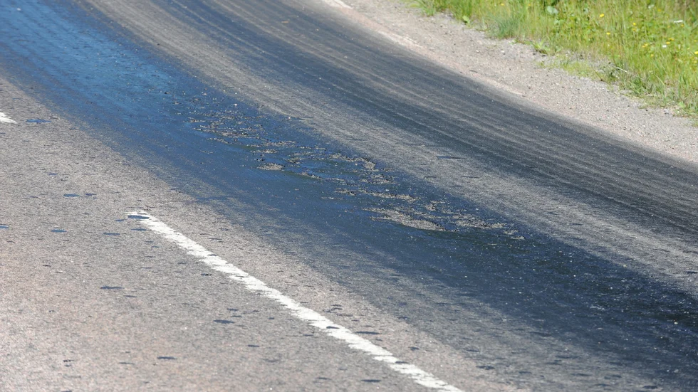 Det grävs om på många cykelvägar menar insändaskribenten.
