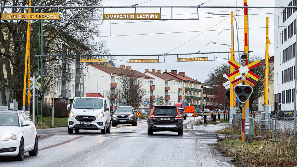 Bommarna vid Börjegatan blir kvar. Trafikverket lägger ner planerna på en tunnel.