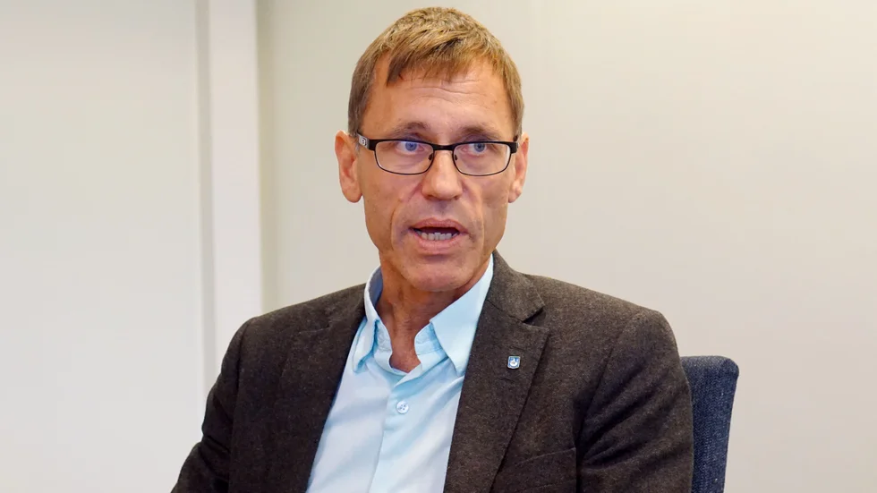 Barn-och utbildningschef Magnus Bengtsson är orolig för det på grund av sjukskrivningar "rejält ansträngda personalläget" på en rad förskolor i Västervik just nu.
