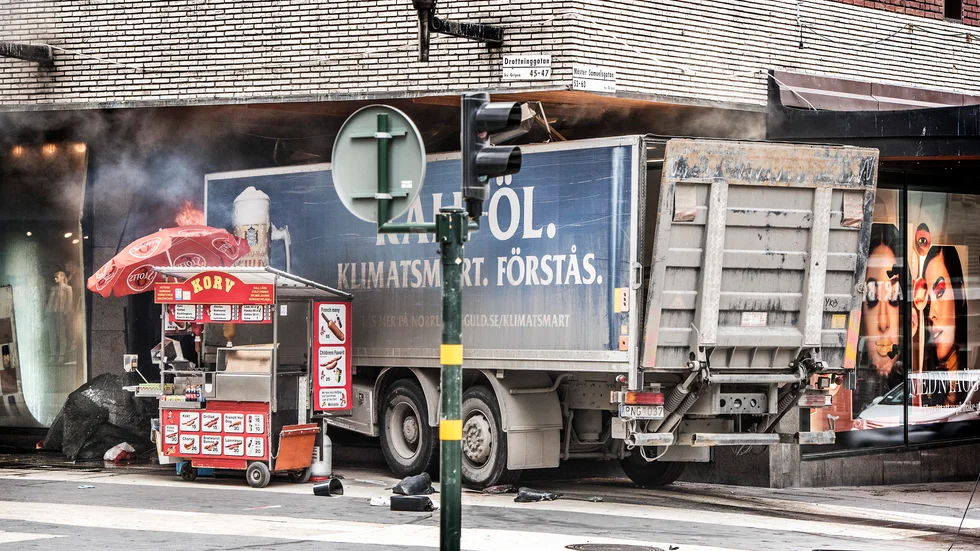 Med en kapad lastbil mejade gärningsmannen Rakhmat Akilov ner folk på Drottninggatan för tre år sedan. Arkivbild.