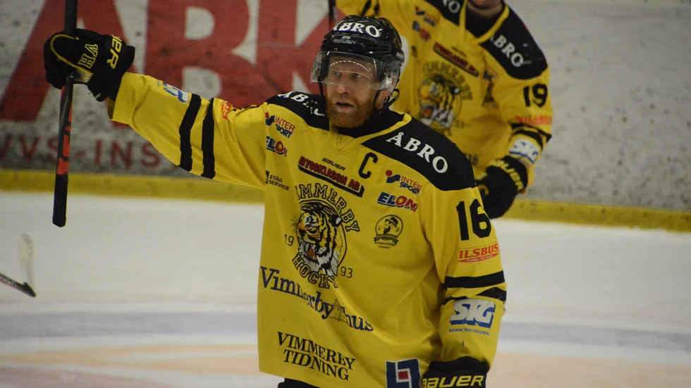 Jakob Karlsson har bestämt sig för att spela vidare i VH.