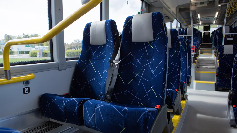 Efter brända bussäten ställdes turerna in, men nu körs de igen.