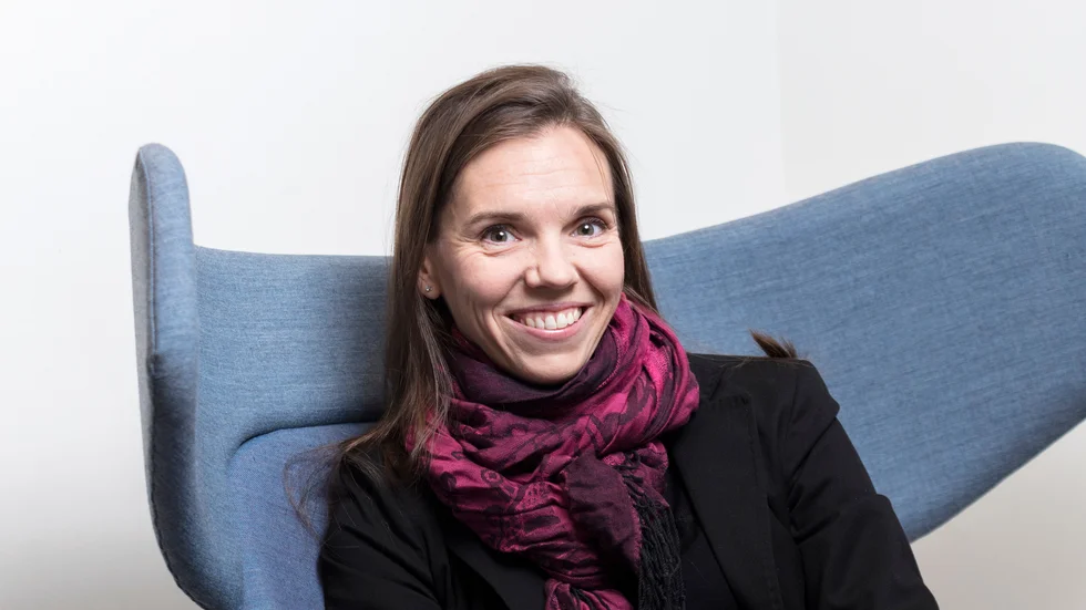 Karolina Parding är professor och  projektledare för gruppen som samlat kunskaper om hur organisering av arbetet kan påverka hur vi mår.