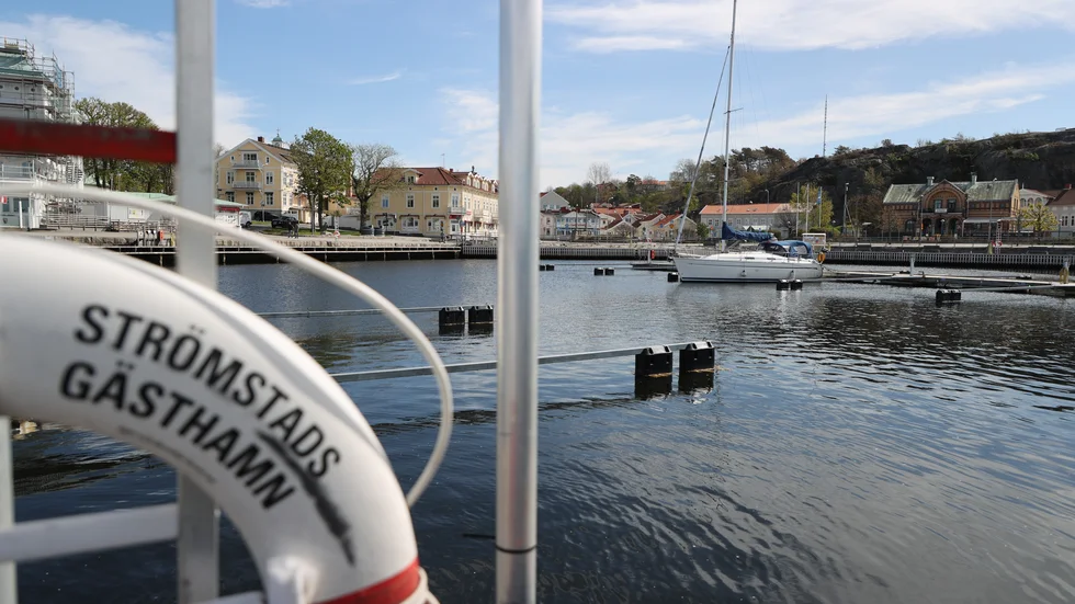 Det är glest mellan besökarna i gästhamnen i Strömstad på grund av den norska gränsen fortfarande är stängd. Arkivbild