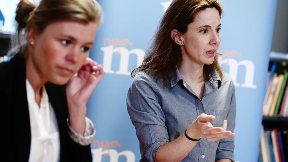 Oppositionsrådet Sophia Jarl (M) och Mia Vargö (M), andra vice ordförande i vård- och omsorgsnämnden, anser att de 25 miljonerna borde gått till demensvården istället för hemtjänsten.