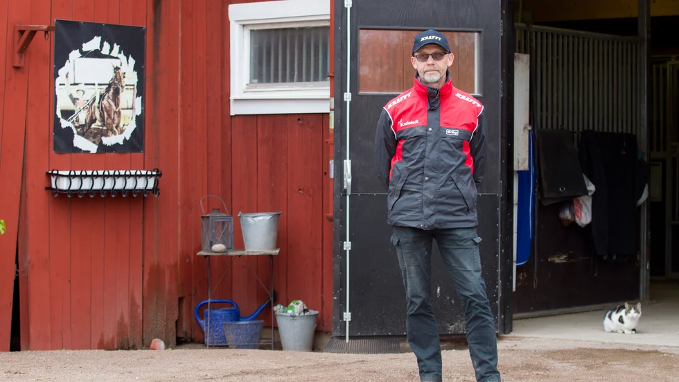 Bilden på stallvägen har bleknat lite. Men minnet av Prince Tagg och dagen då hästen såg till att uppfylla hans pojkdröm kommer aldrig blekna för Ralf Karlstedt.
