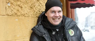 Han är platsletare - hann besöka 150 hem