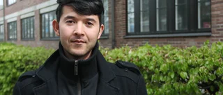Amirs jobb räcker inte - nu riskerar han utvsining