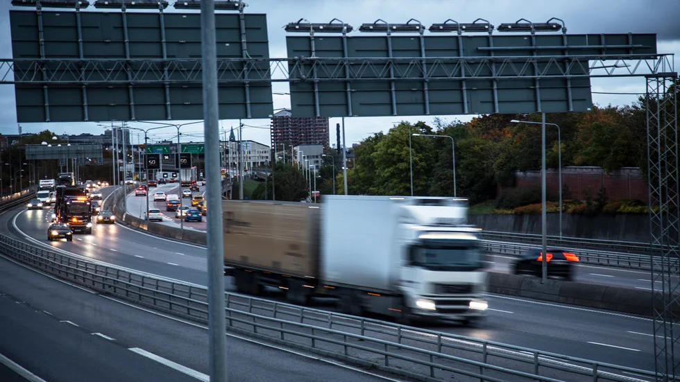 Om Sverige vill ha fungerande transporter när coronaviruset väl klingat av krävs det kraftiga stödåtgärder, skriver bland andra Marcus Dahlsten, vd Transportföretagen.