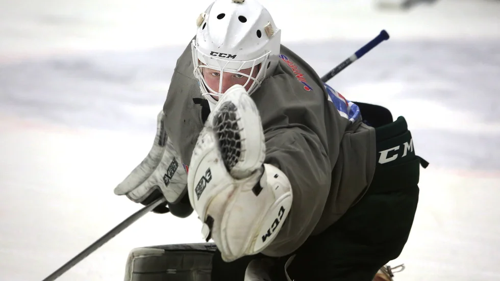 Filip Lindblad fortsätter i Visby Roma.