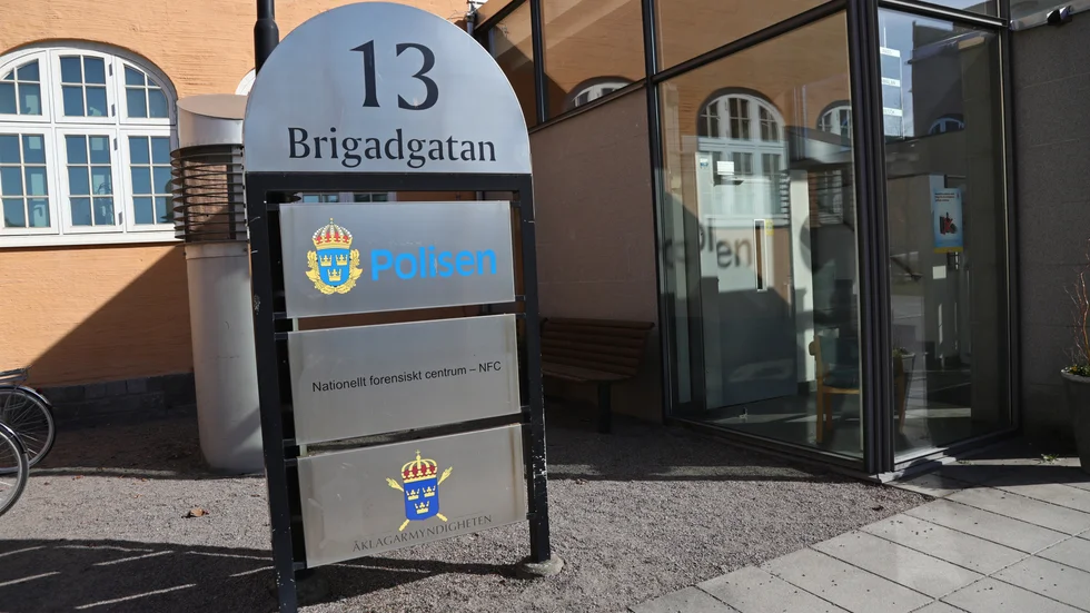 Polisen har inlett en förundersökning efter dödsolyckan i Katrineholm, men säger att det inte finns några misstankar om brott.