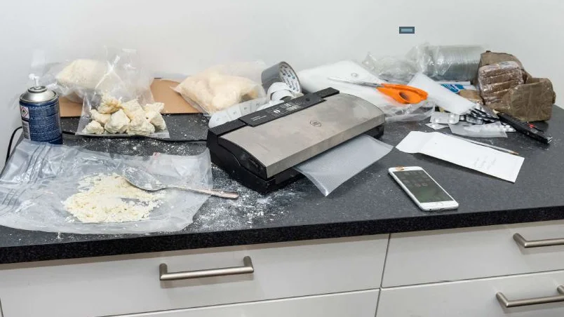 En Uppsalabo åtalas på onsdag i ett stort ärende som utretts av Riksenheten mot internationell och organiserad brottslighet.
Bilden visar narkotika från en annan utredning som gäller drogförsäljning i Uppsala vid en sajt kallad Beroendekliniken.