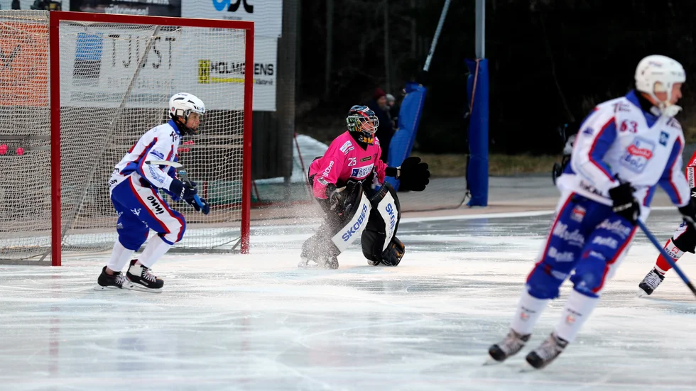 Det blev en tuff återkomst för Tjust Banyds Eetu Sviili i målet efter sin skada.