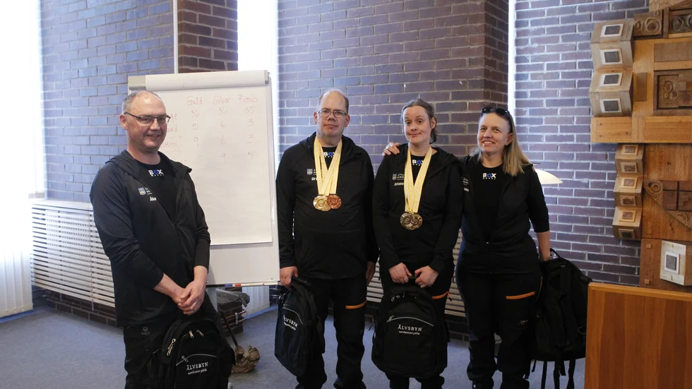 Ledaren Åke Nilsson, Urban Landström, Johanna Nilsson och ledaren Marianne Kortesoja kom och träffade kommunfullmäktige på måndagen.