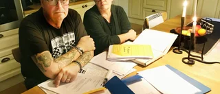 Jonny Wallin har hamnat mellan två stolar