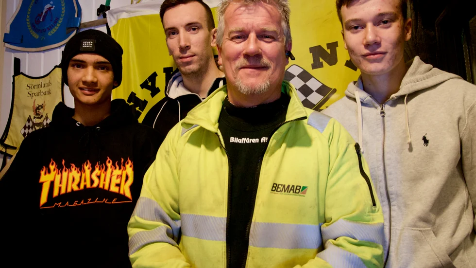 Philip Hellström Bängs, Alexander Liljekvist, Mats Boström och Anton Karlsson och Griparna får åka till Gislaved i premiären – en av landets mera utpräglade hemmafördelsbanor då den är lång och vid.