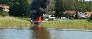 Våldsam brand förstörde båtar i Strängnäs