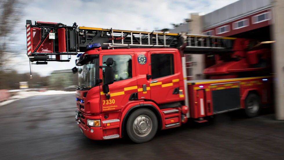 Larm om röklukt i byggnad i Kalix.