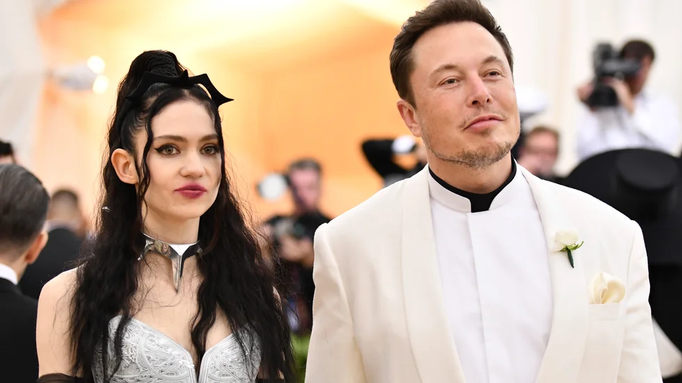Grimes och Elon Musk syntes för första gången tillsammans på Metropolitan Museums kostymgala 2018. Arkivbild.