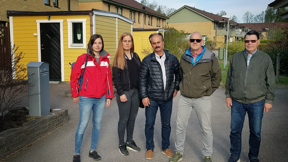 Cecilia Leander Afzelius, Maria Brimalm, Mohammad Saiady, Nils-Erik Elf Svensson och Göran Lindell är några av de besvikna bostadsrättsägarna i Malmslätt.
