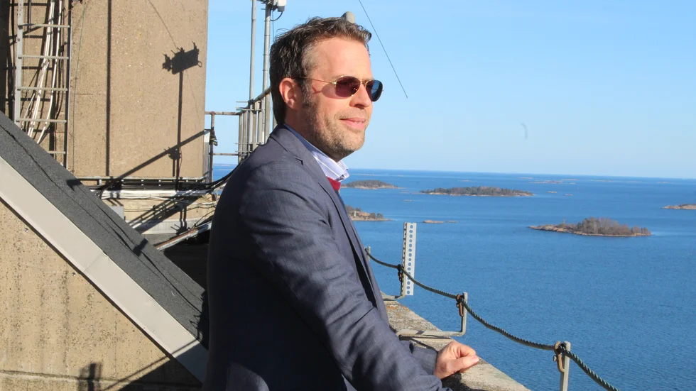 Niclas Adler, vd för Synthesis Analytics, går till frontalangrepp mot Norrköpings kommun. Han kommer inom kort att stämma kommunen för det avbrutna detaljplanearbetet för Marviken.
