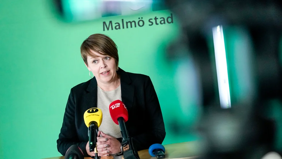 Katrin Stjernfeldt Jammeh, kommunstyrelsens ordförande och finanskommunalråd i Malmö, kommenterar danskarnas besked om gränsen på en pressträff under fredagen.