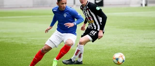 Patrik och Gustaf sparkar igång division 1-spelet