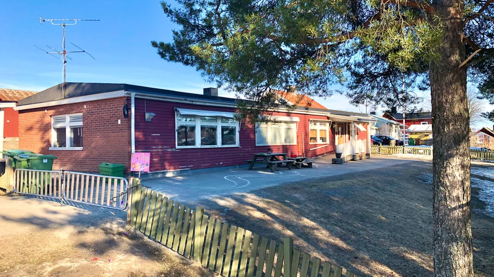 Solens förskola på Backen är Piteås äldsta förskola och byggdes för 60 år sedan. Men till sommaren stänger den populära förskolan igen.