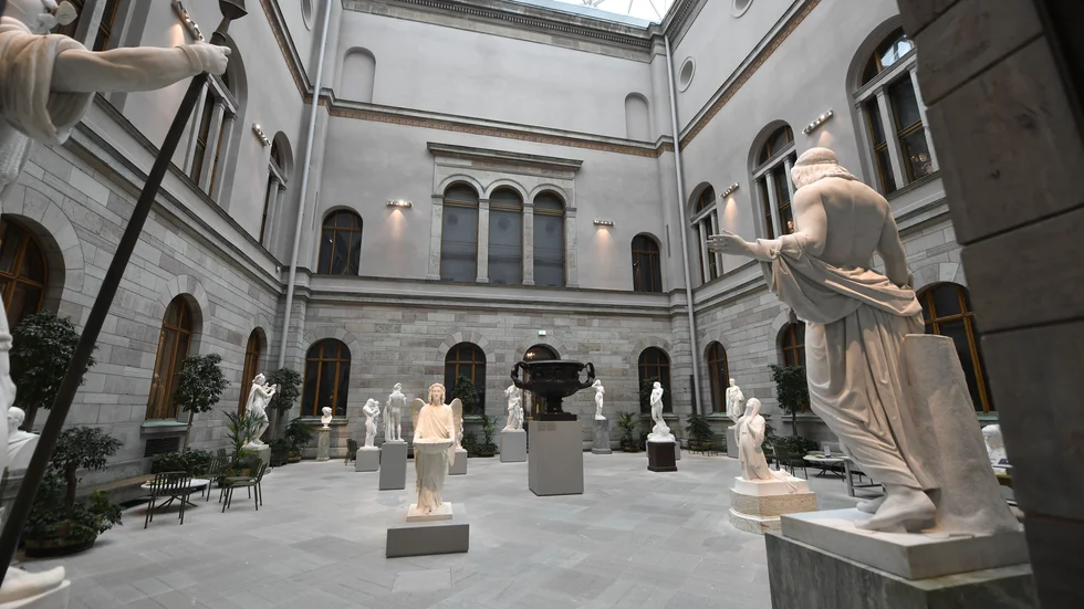 Vi föreslår att regeringen omedelbart anammar vår kulturarvsmiljard. Där ingår en nationell kulturarvsfond, en statlig fond för öppna museer över hela landet och ett särskilt ROT-avdrag för kulturhistoriska bebyggelsemiljöer, skriver Aron Emilsson (SD) med flera.
