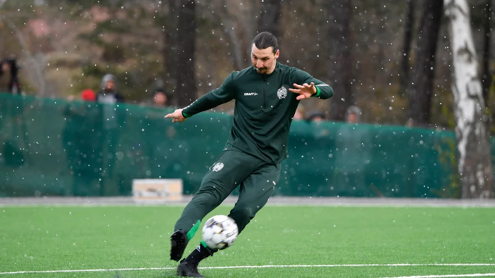 Zlatan Ibrahimovic under en träning med Hammarby på Årsta IP förra veckan.