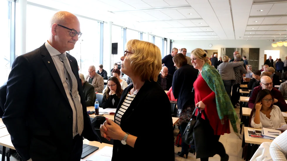 Björn Janssons teori om Gotlandshem och Eva Nypelius klingar sant, förklarar mycket och är bygd på rika erfarenheter.
