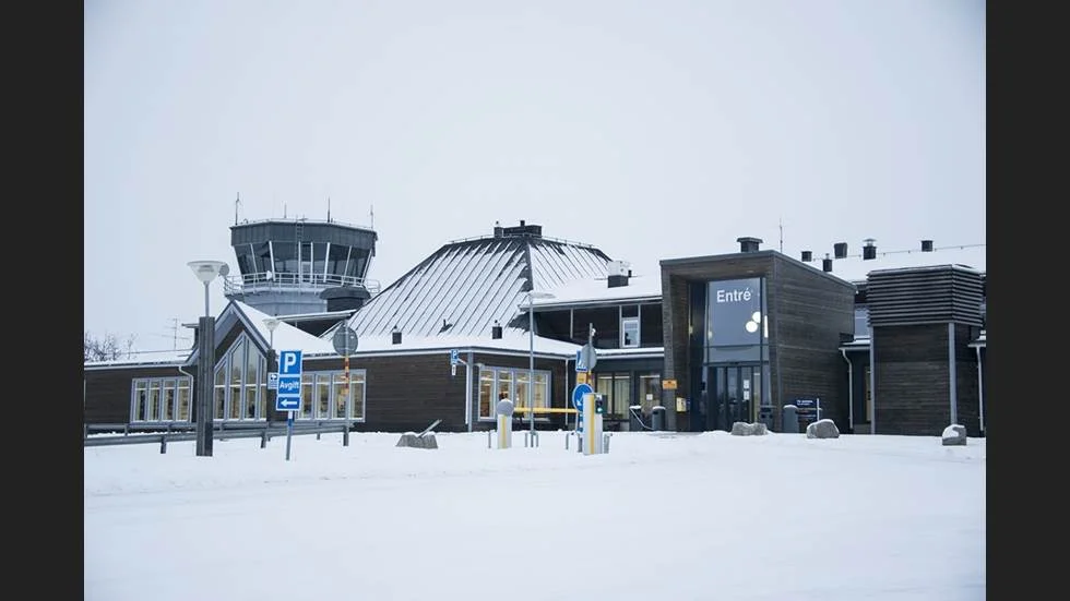 Arvidsjaurs flygplats fick knappt 900 000 kronor i kompensation av Trafikverket. Ett beslut som kommunen inte är nöjd med och har överklagat.