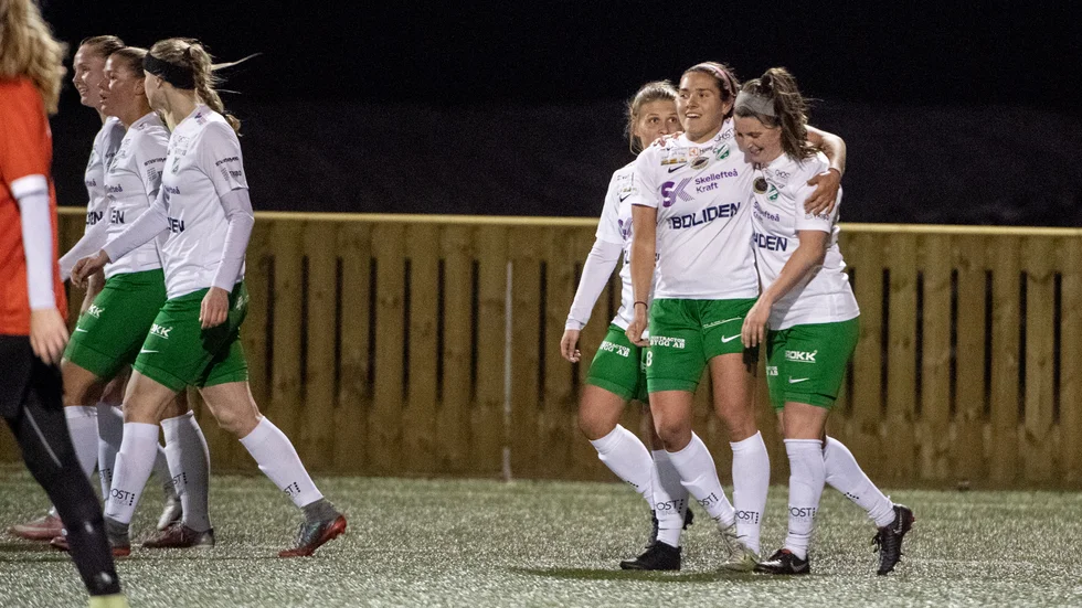Ny tung skalp. Morön tog en poäng bort mot Hammarby efter en sen kvittering av Hayley Dowd
